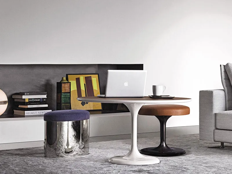Pouf poggiapiedi con contenitore Raymond di Minotti