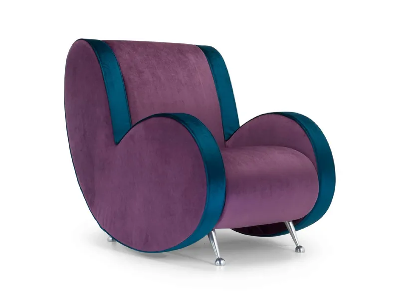 poltroncina con punte in acciaio
