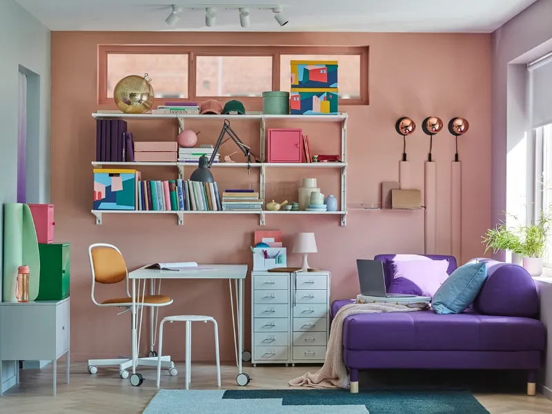 L'angolo studio colorato arredato Ikea