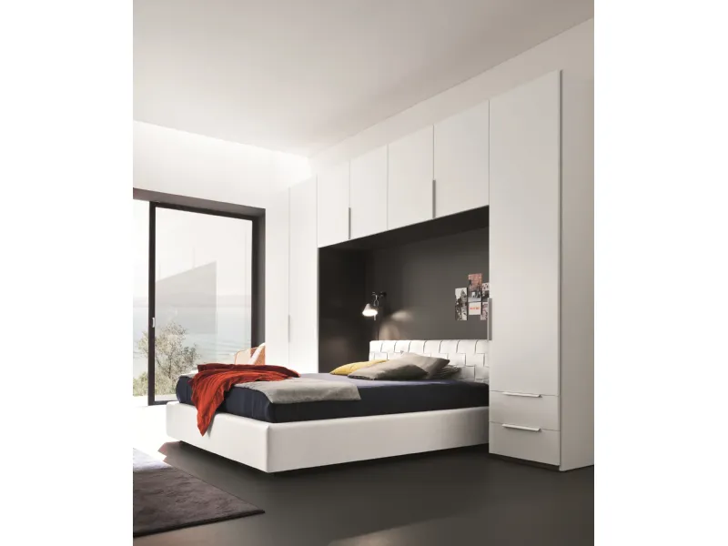 Letto matrimoniale con armadio a ponte