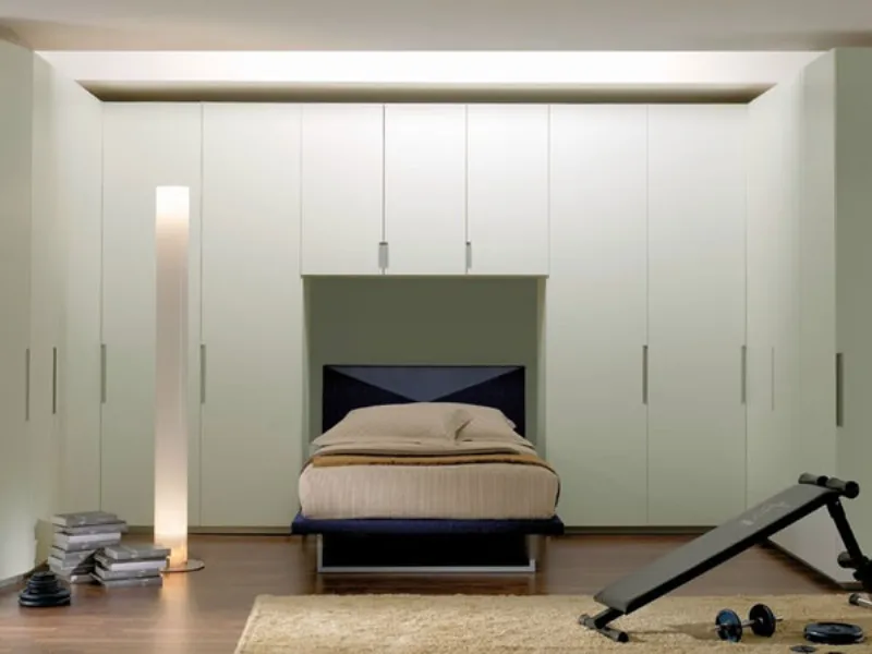 armadio muro legno