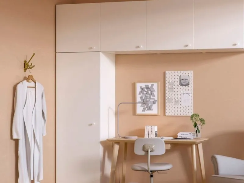 Un'altra configurazione Platsa Ikea