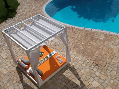 Tavolino a bordo piscina