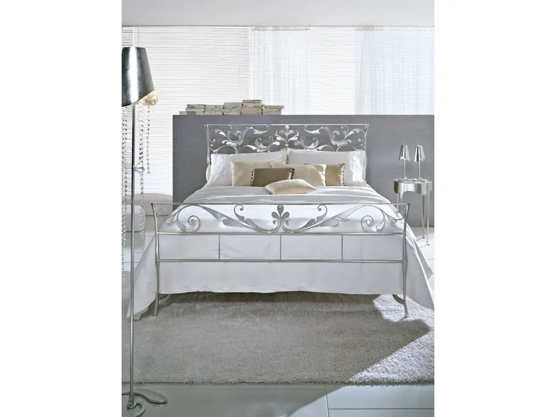 Letto in ferro battuto bianco