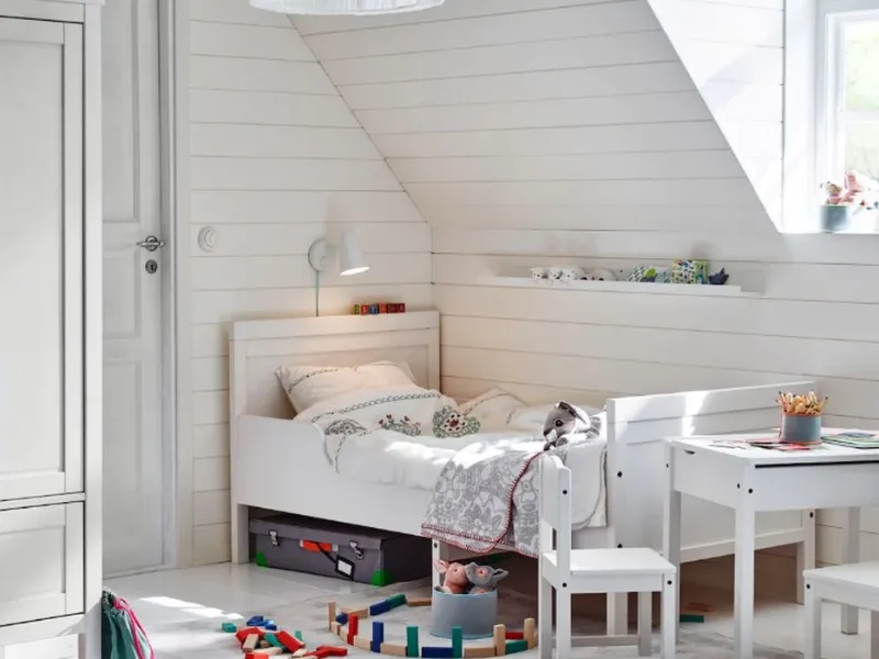 Mansarda cameretta arredata Ikea