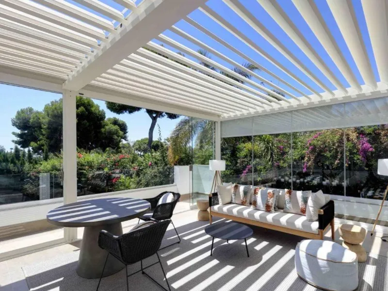 Pergola bioclimatica Alba di Corradi