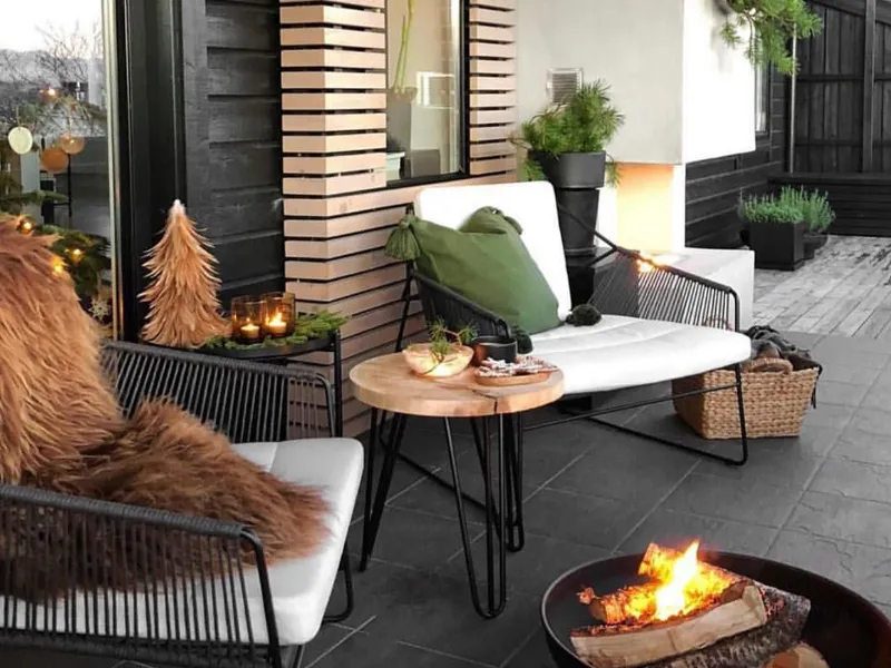 Un balcone accogliente e stiloso