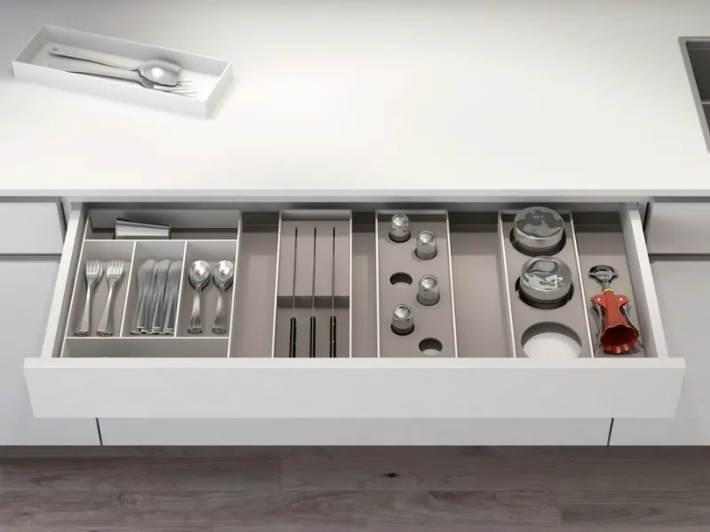 cassetto cucina con accessori