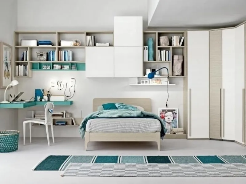 Angolo studio cameretta