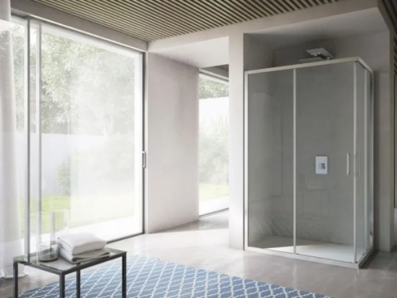 Bagno con doccia moderno