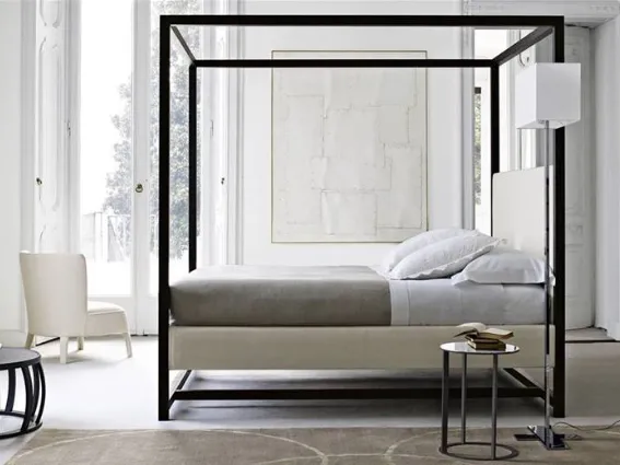 Letto a baldacchino