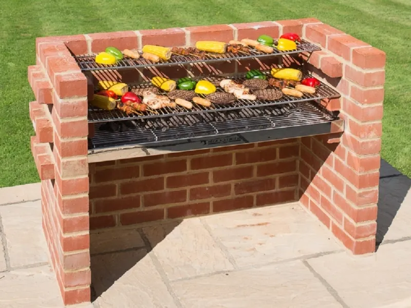 Come realizzare un barbecue in giardino
