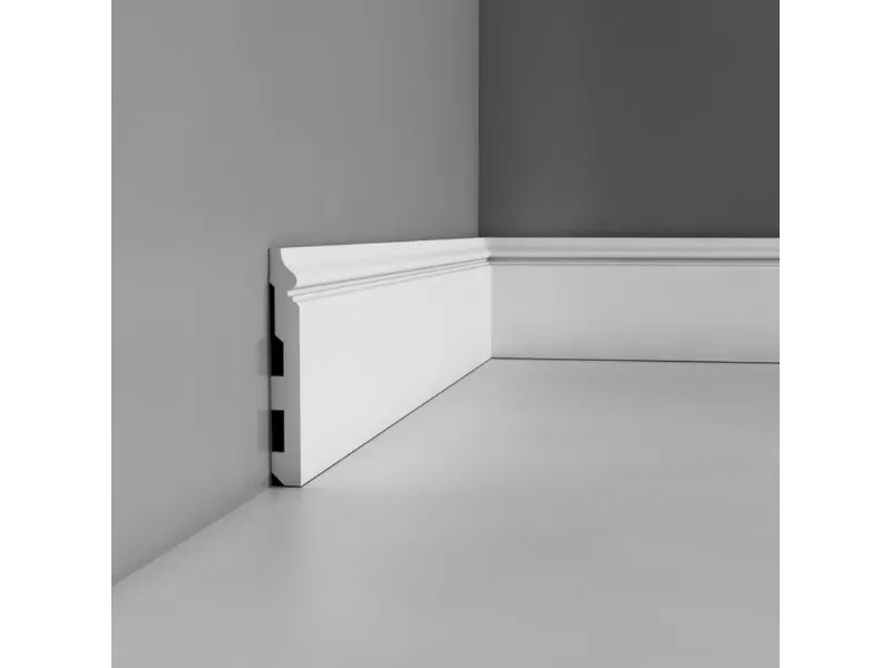 Il battiscopa in legno bianco: elegante in stile barocco o Liberty