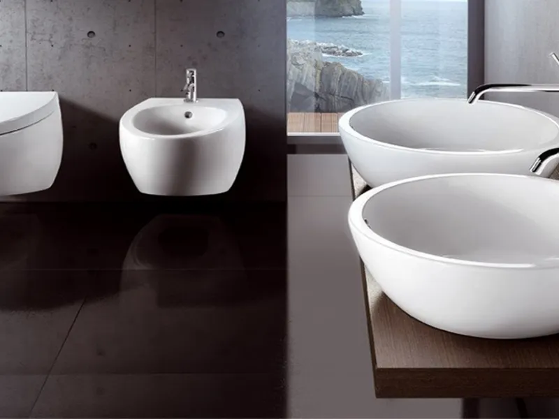 Arredo bagno di A. e T. Italia collezione Oval