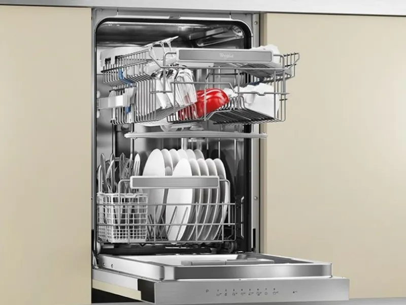 Lavastoviglie Whirlpool slim da 45 cm