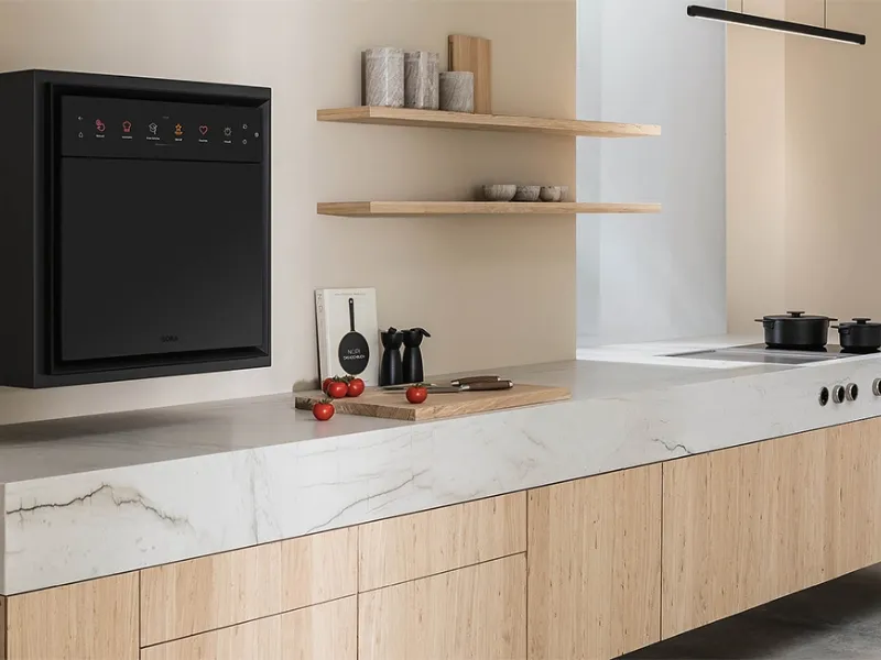 X BO di Bora, forno con aspiratore e vaporiera integrati