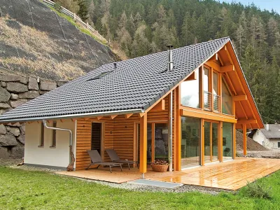 Una casa di legno prefabbricata di montagna