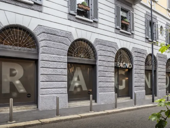 Flagship showroom Ceramiche Ragno (ph. Tiziano Sartorio)