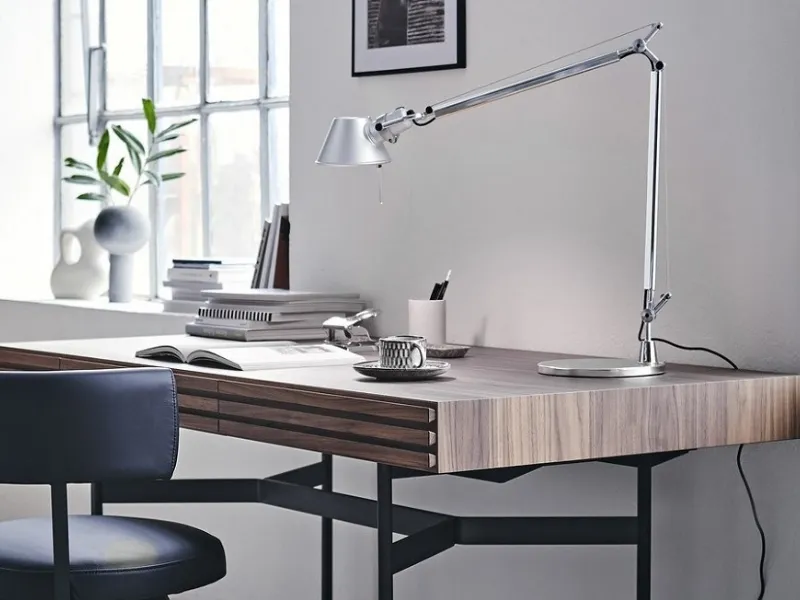Illumina e sanifica la lampada Tolomeo Integralis by Artemide