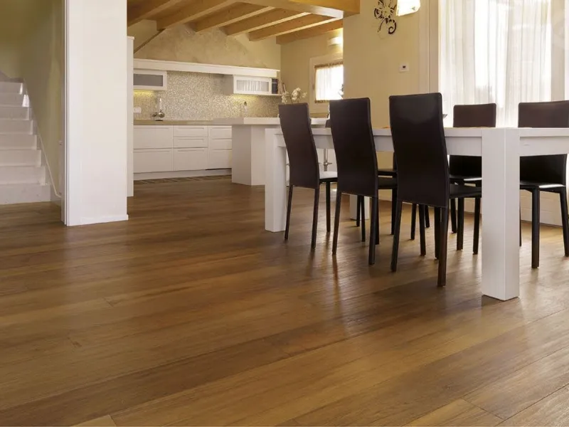 Lucidare il parquet
