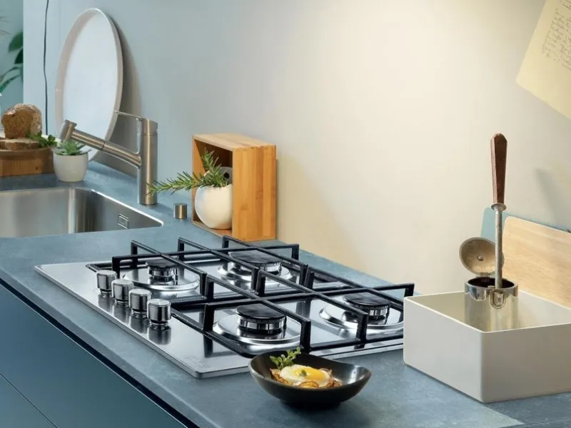 Il piano cottura a gas in acciaio inox Smart di Franke