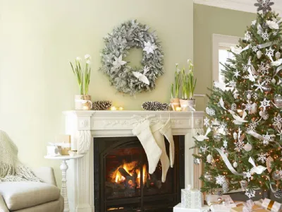 Addobbi bianchi per un Natale raffinato e magico
