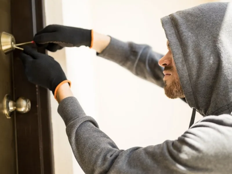 Proteggere casa dai ladri con i consigli dei Carabinieri