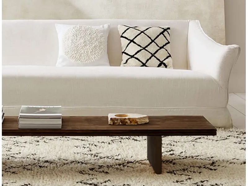 Tappeto in lana beige con motivi geometrici neri di Zara Home