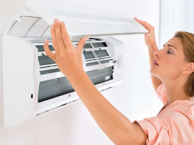 I filtri del climatizzatore devono essere controllati periodicamente