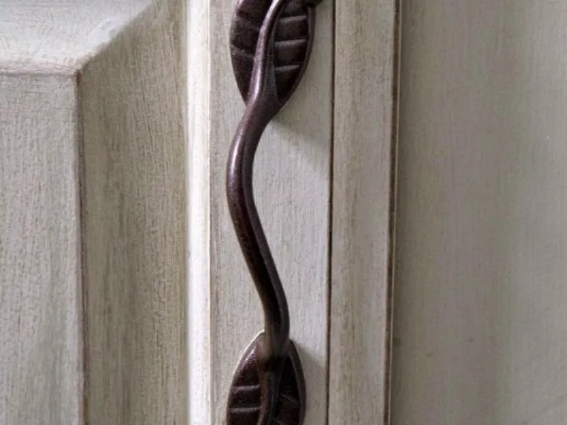 Come verniciare una porta interna