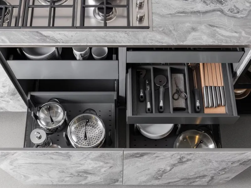 Attrezzatura interna cucina Aspen di Doimo Cucine