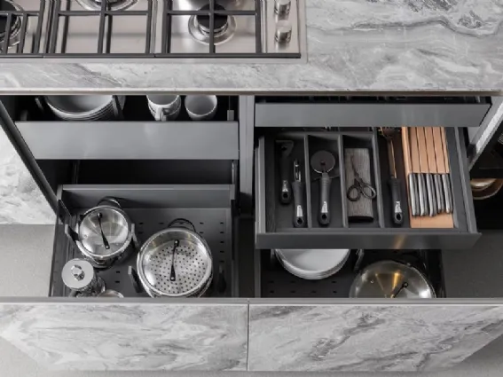 Attrezzatura interna cucina Aspen di Doimo Cucine