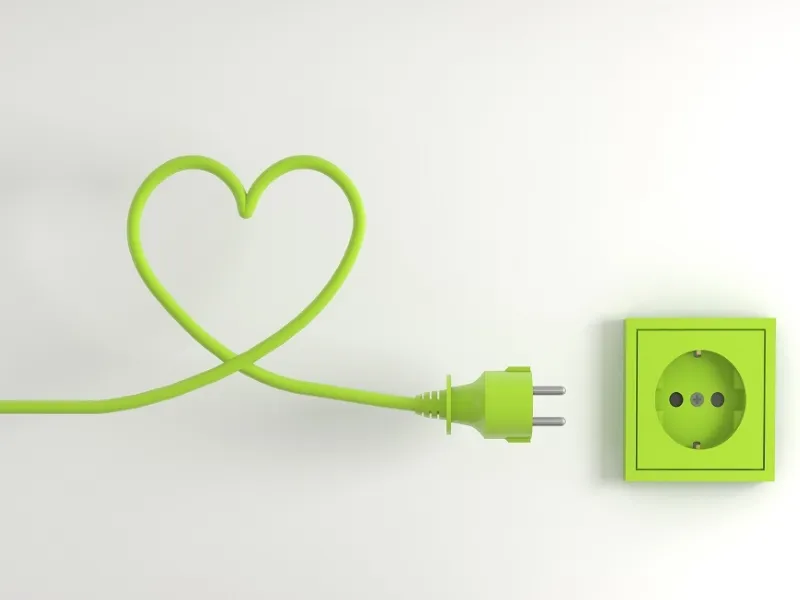 Evitare di attivare la presa elettrica se non si usano pc e tv