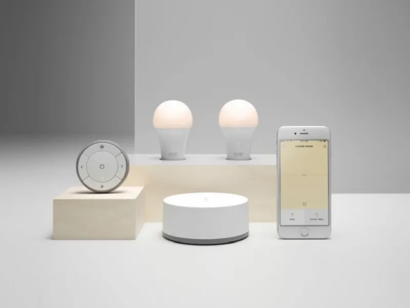 Kit Ikea Tradfri con lampadine wireless