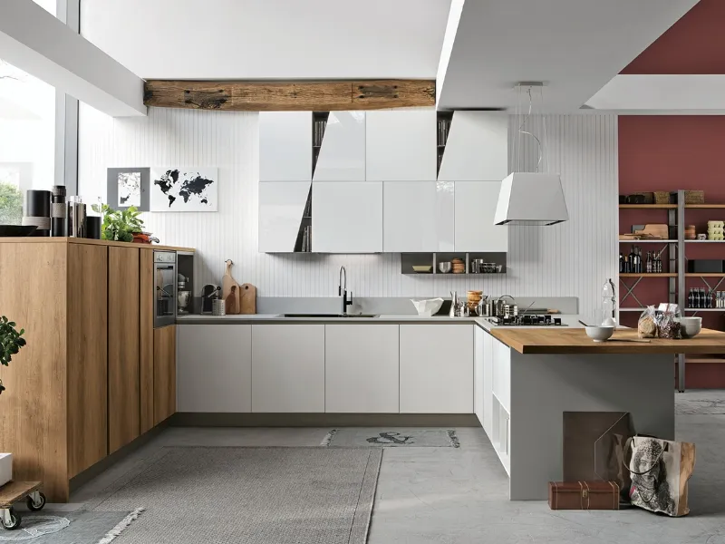 Cucina Infinity di Stosa finitura in pet opaco e lucido