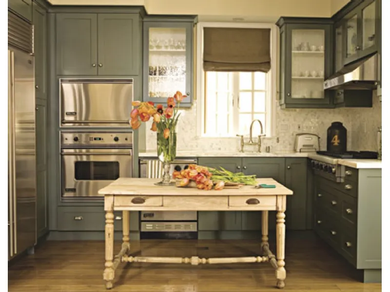 Cucina country con piano di lavoro ikea