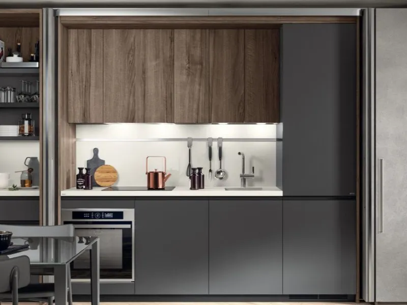Cucina in linea Boxi in grigio ferro opaco e noce Garden di Scavolini