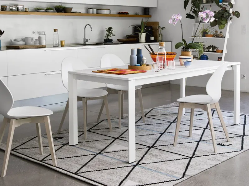 Tavolo modello Duca di Calligaris, in larghezza 130 oppure 190 cm, profondità 85 cm e altezza cm 75
