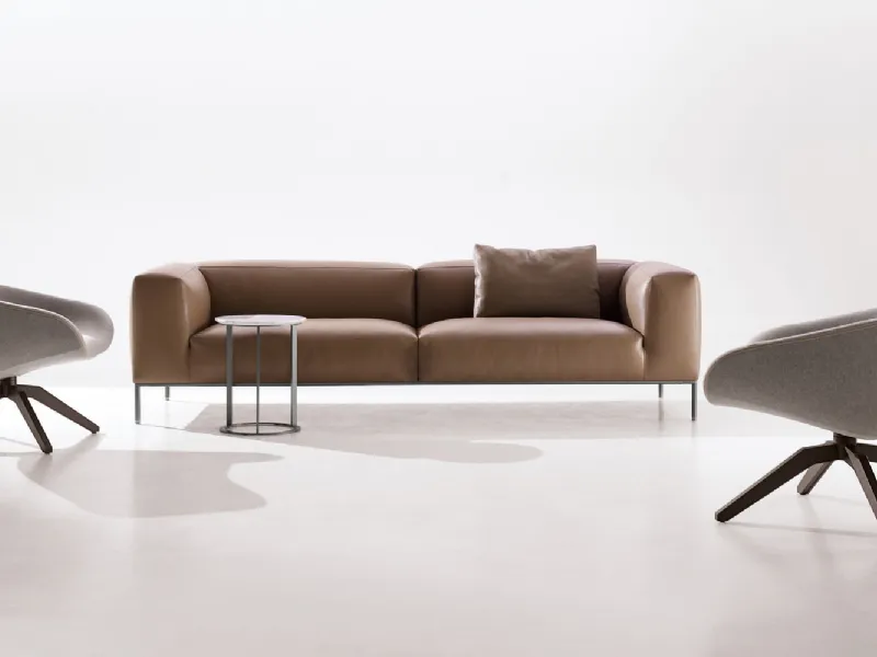 divano in pelle Frank B&B
