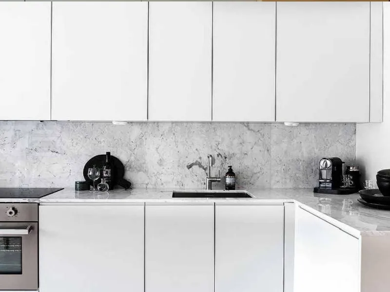 Una cucina ordinata grazie alla corretta posizione dei piccoli elettrodomestici