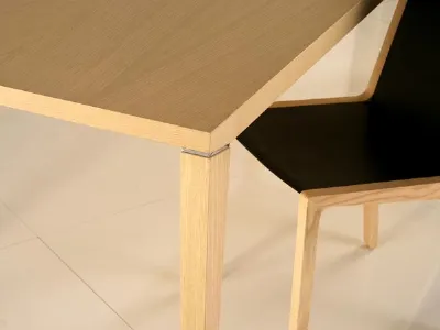 Tavolo di legno