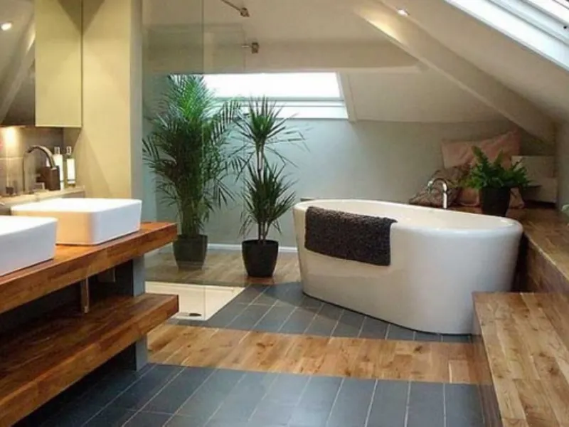 Foto bagno moderno in mansarda