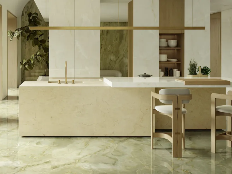 Cucina con rivestimenti in gres effetto marmo Marazzi The Top