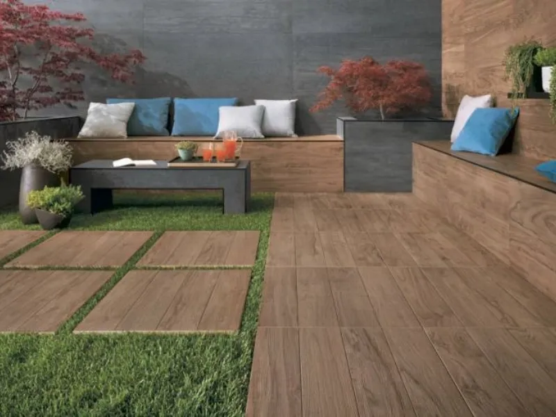 Pavimento in gres porcellanato effetto legno per outdoor di Ceramiche Atlas Concorde