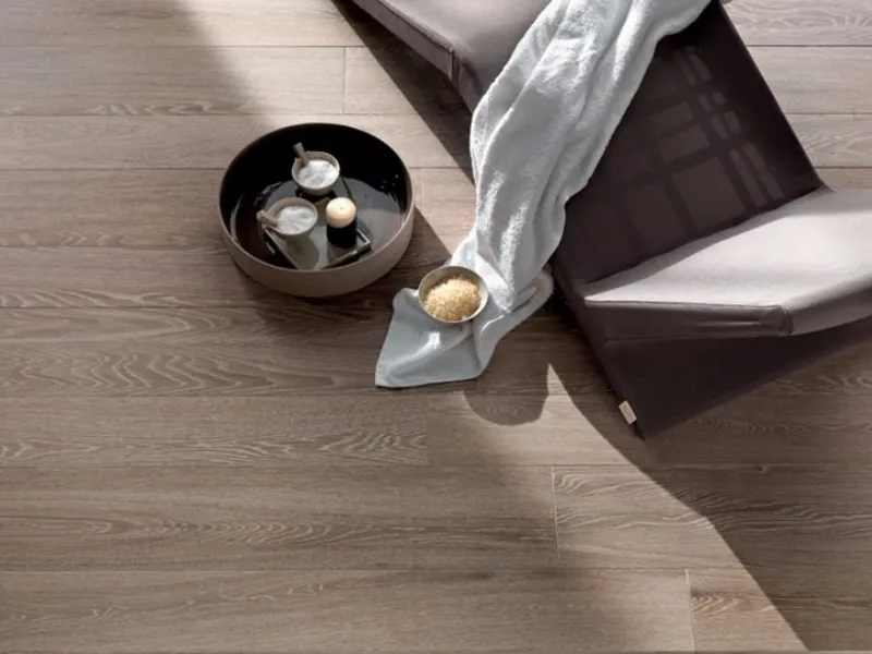Posa gres porcellanato effetto legno