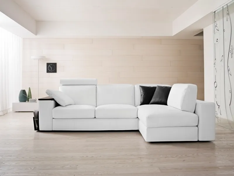 La comodità del divano letto angolare moderno