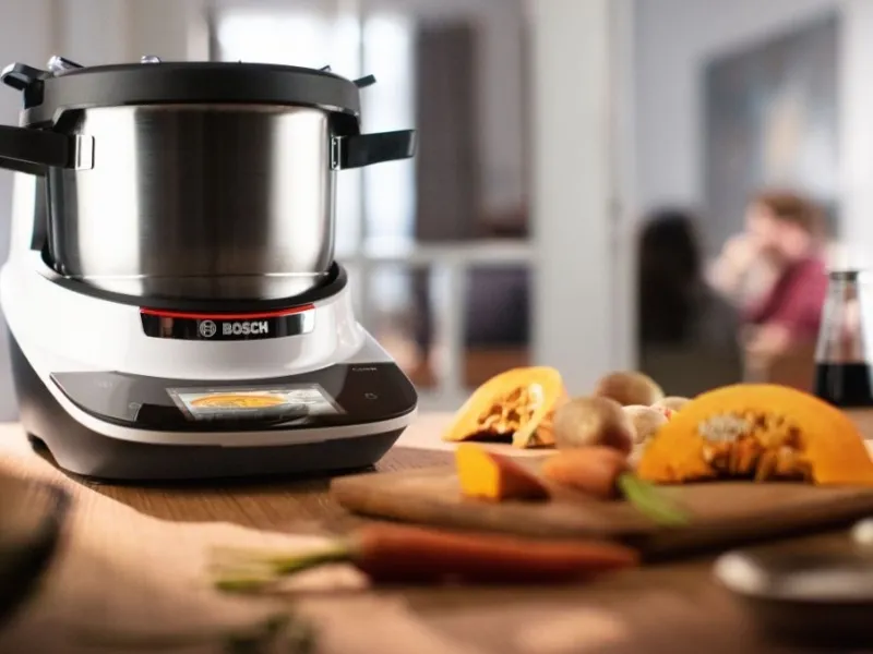 Il robot Cookit è in grado anche di cuocere le pietanze