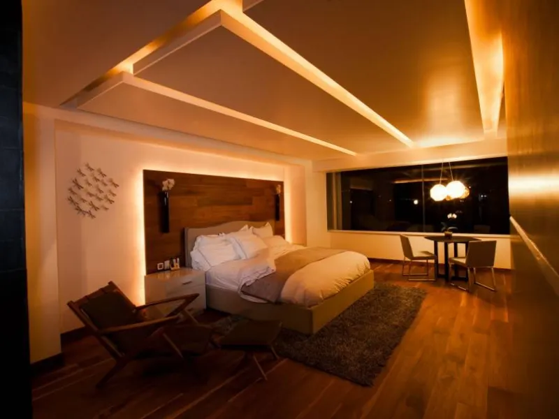 Camera con illuminazione d'ambiente