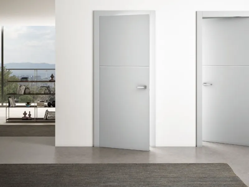 porta con bassorilievo pivato 