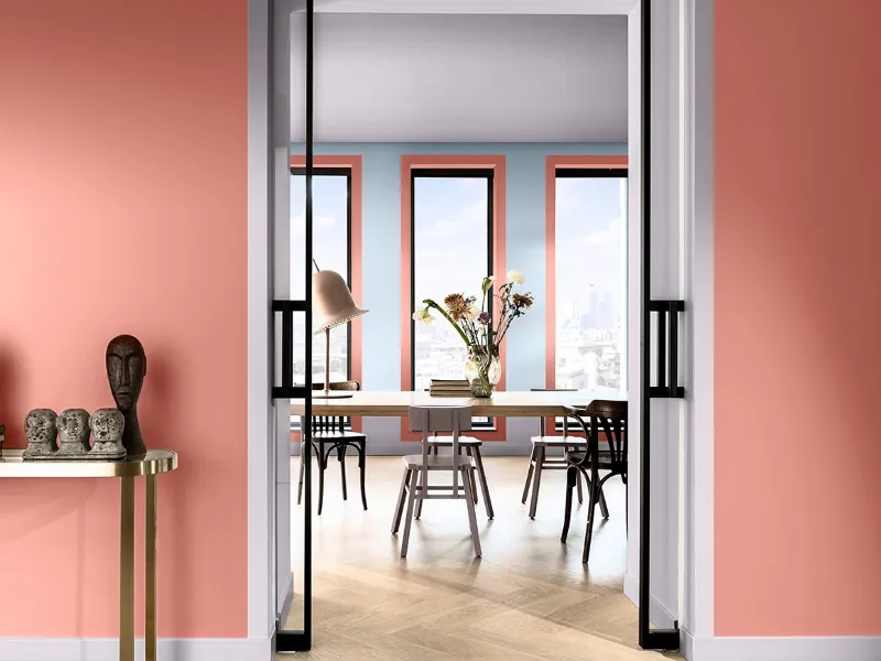 Vibrante e ricca di rosa e di blu è la palette di tendenza Studio Colours 